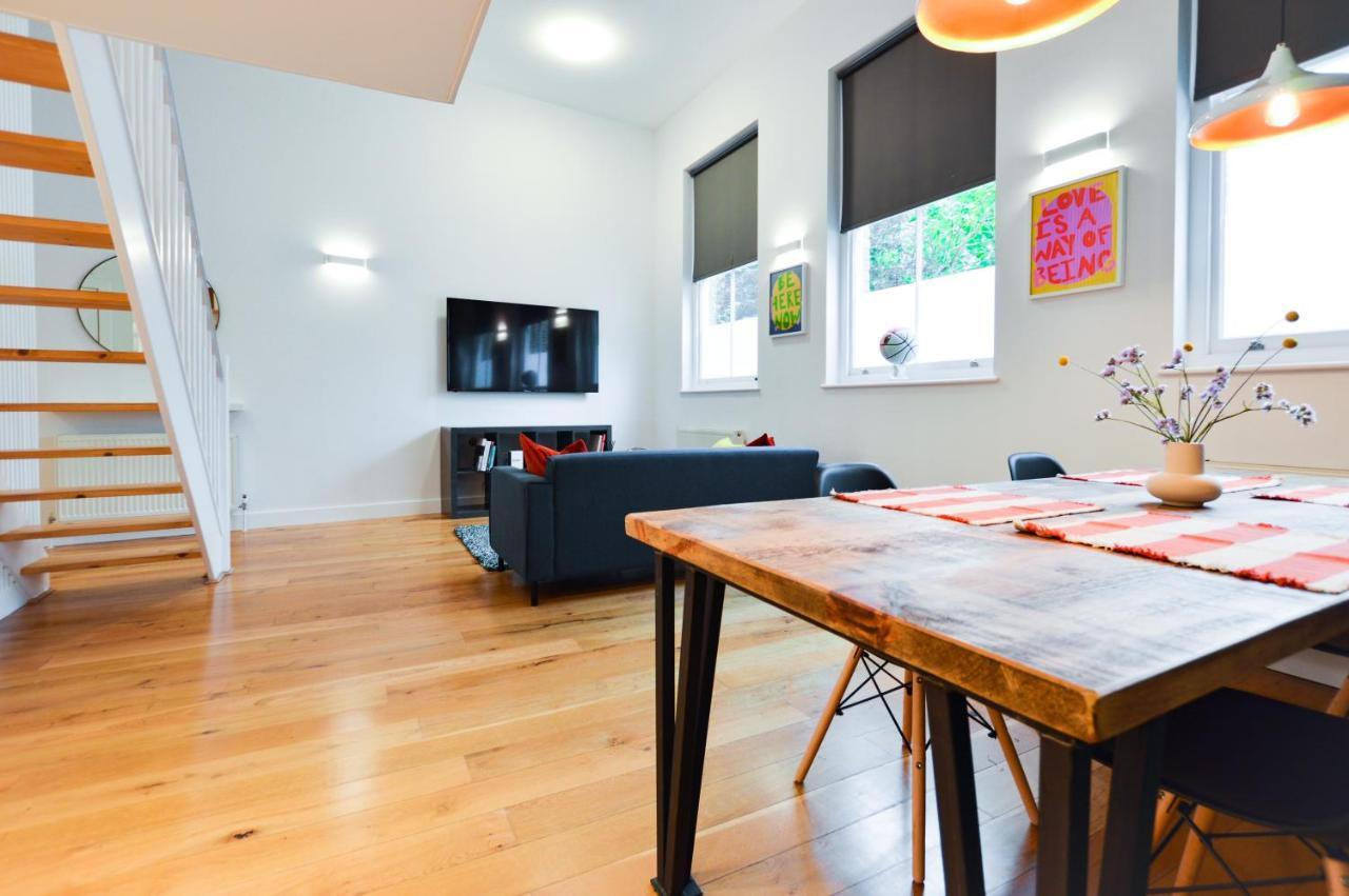 Spacious West Hampstead Apartment With Mezzanine Bedroom By Concept Apartments London Exterior photo